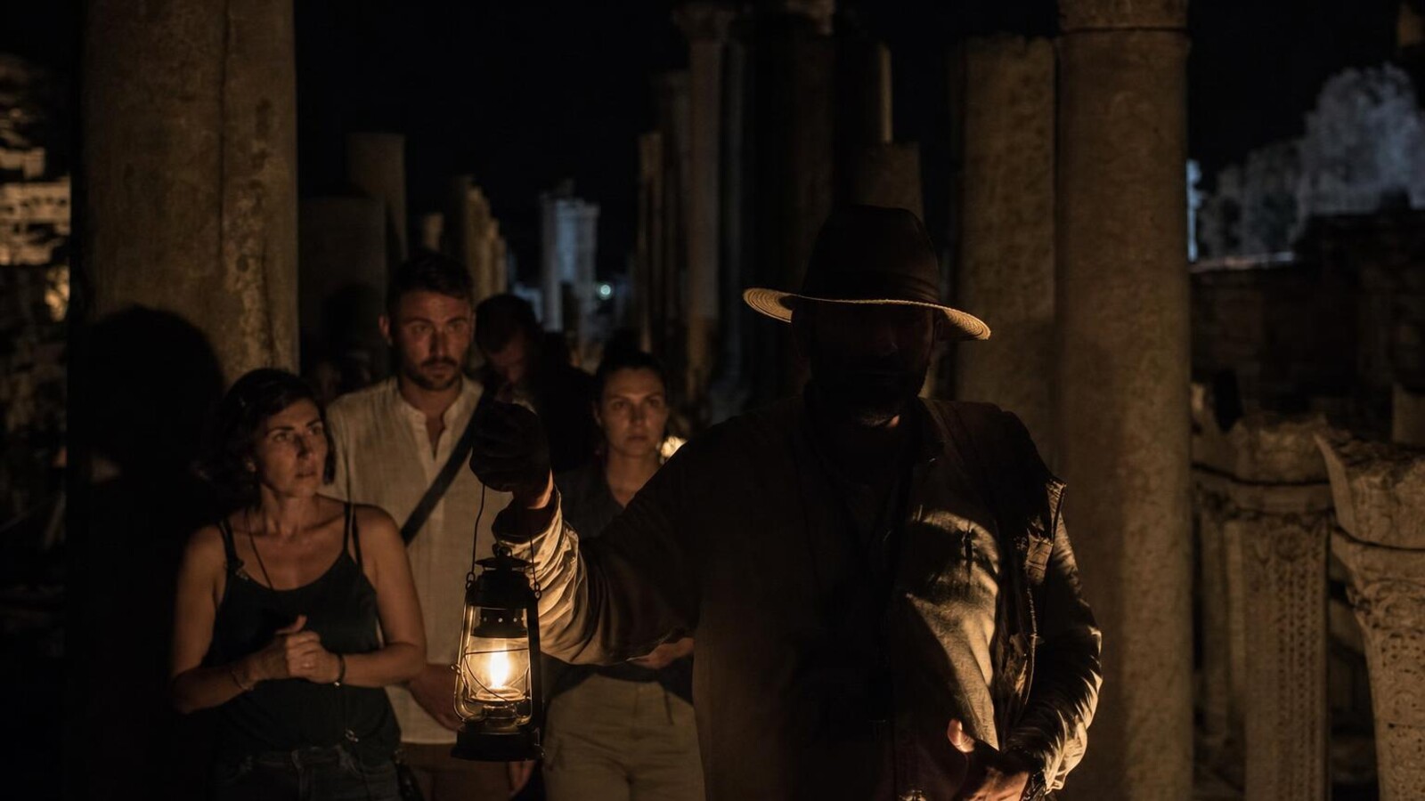 La guida turistica non pronunciava mai il suo nome