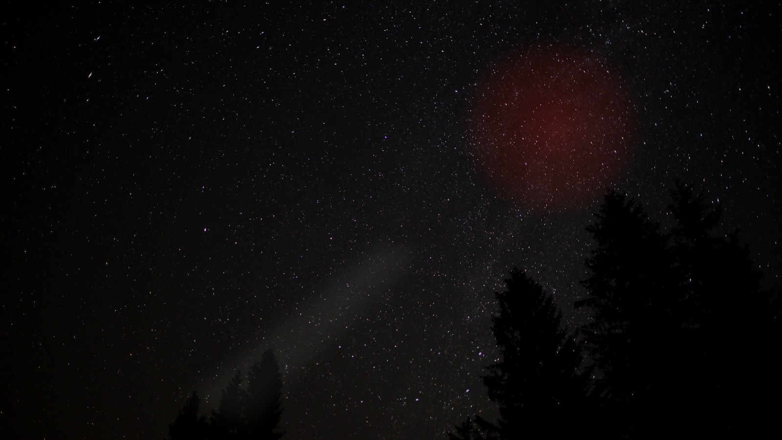 Luci nel cielo del 1952: meteoriti, UFO e panico locale